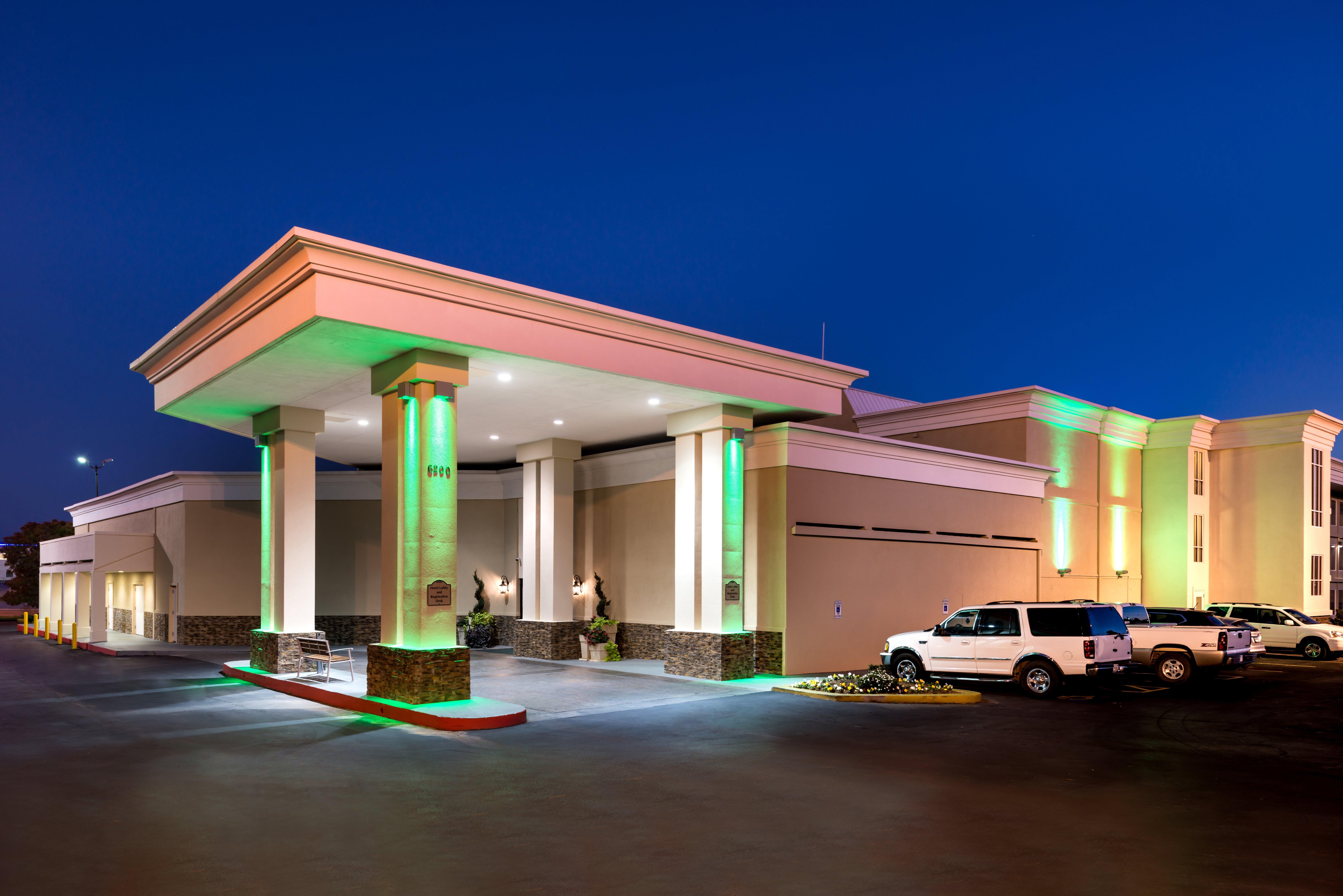 & North By Ihg Hotel