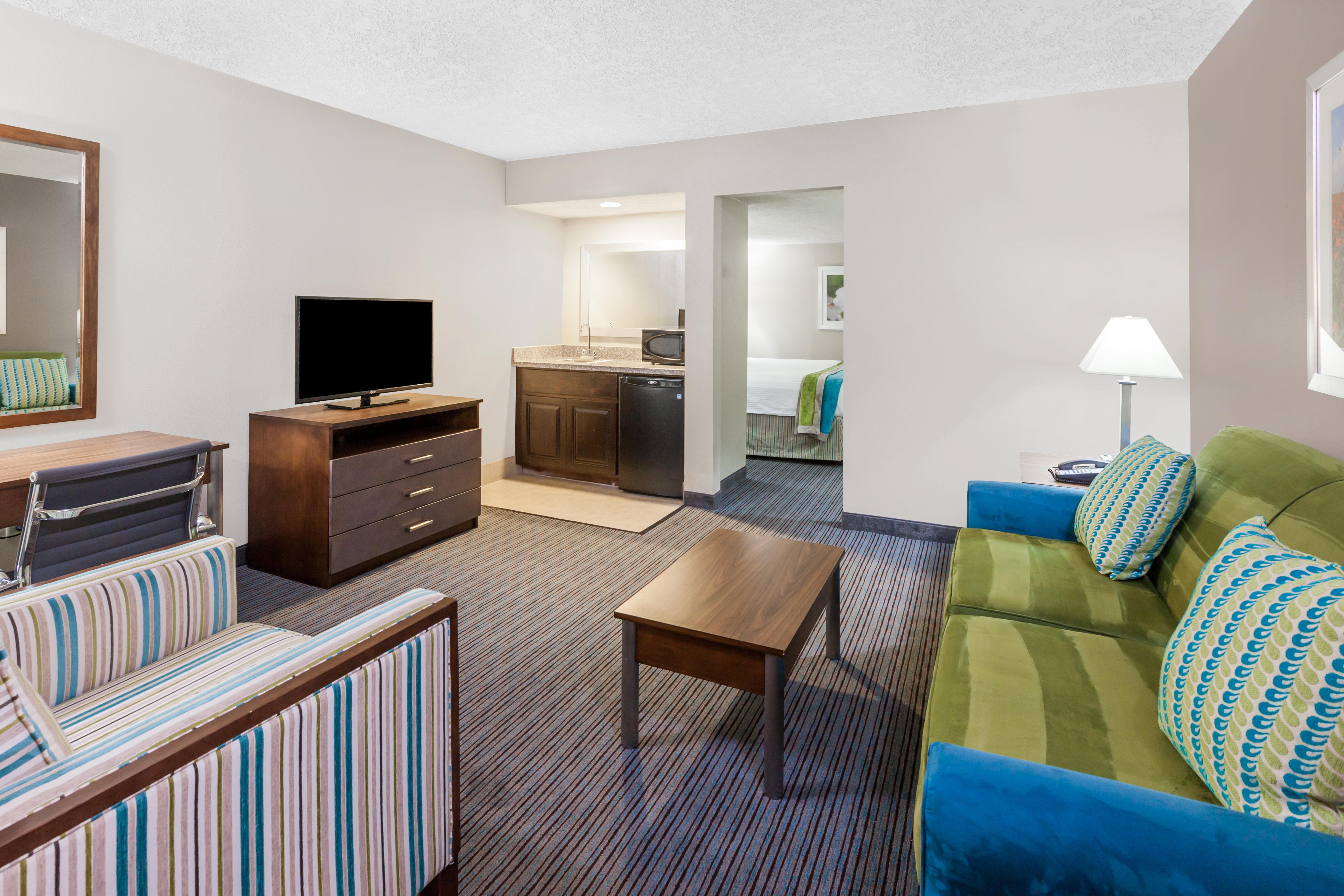 & North By Ihg 3*