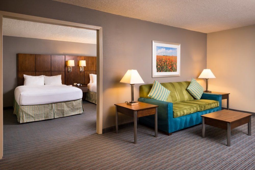 & North By Ihg 3* Oklahoma City
