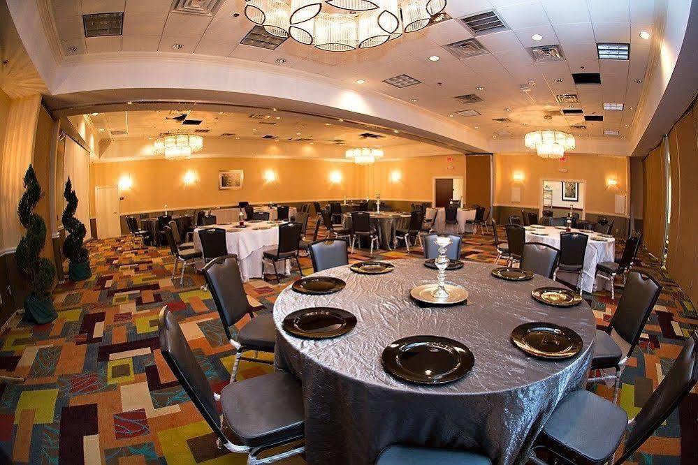 & North By Ihg Oklahoma City